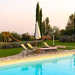 Villa Belvilla By Oyo Vocabolo Rond 12 P Parrano